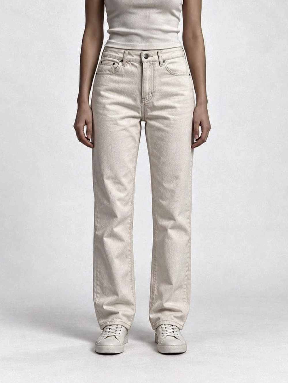 Straight Leg Jeans in Cream
